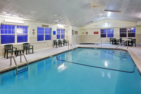 Country & By Radisson, Dundee, Mi Hotel